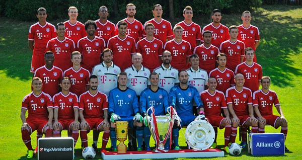 拜仁4-2-3-1体系运转流畅凯恩成前场自由人激活德甲霸主新活力